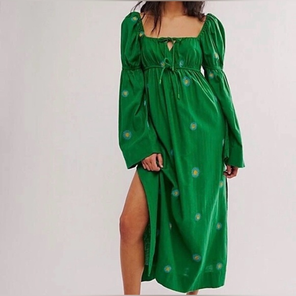 Free People Dresses & Skirts - Free People Emory Green Embroidered Midi Dress